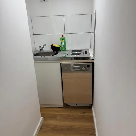 Friends Corner Kitchen ホームステイ *