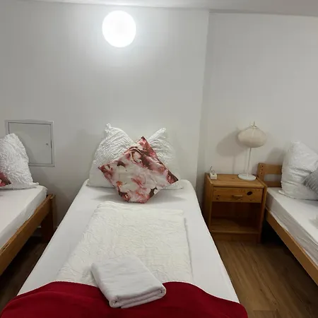 ホームステイ Friends Corner Kitchen *